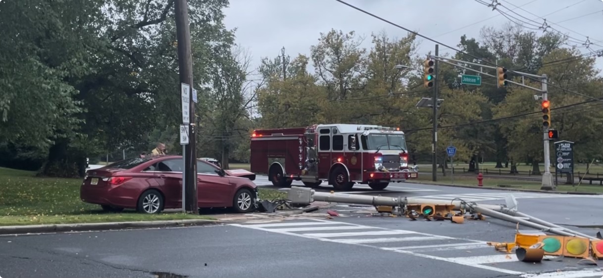 Cedar Lane Accident Takes Out Light Edison Reporter